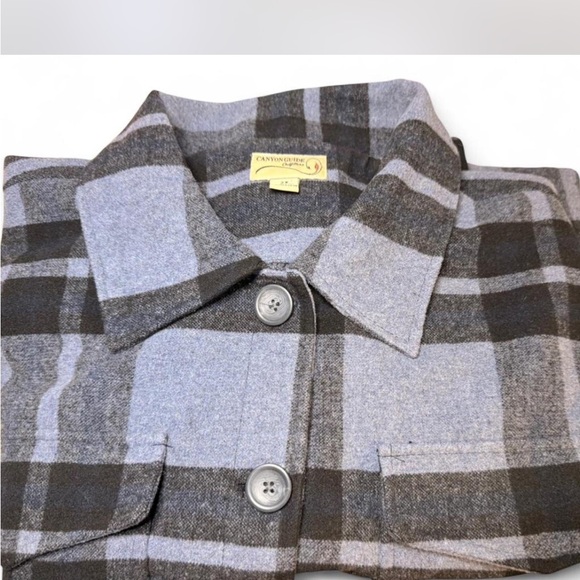 Canyon Guide Outfitters Jackets & Blazers - Canyon Guide Outfitters Blue Gray and Black Plaid Cropped Jacket (Shacket) 2X